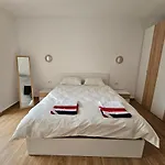 View Apartman *